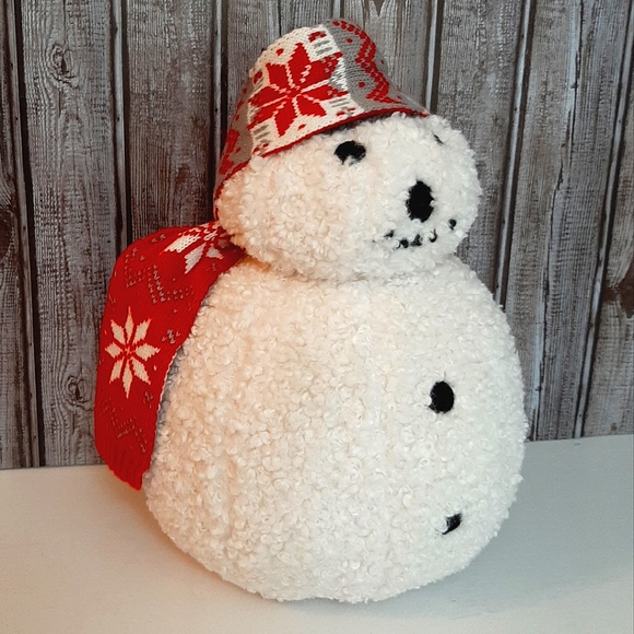 Pottery Barn Cozy Archie Snowman Shaped Pillow Holiday Christmas - Picture 11 of 16